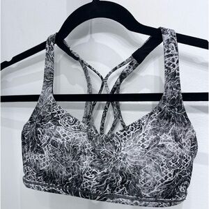 LULULEMON size 4 bra